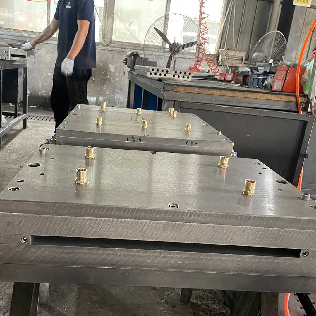 004 Cabinet board mold series