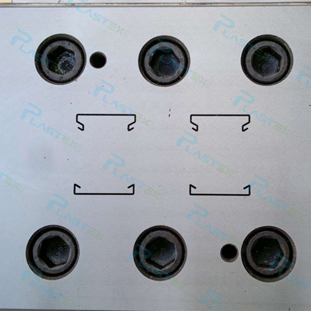 006 Line trough mold series 2